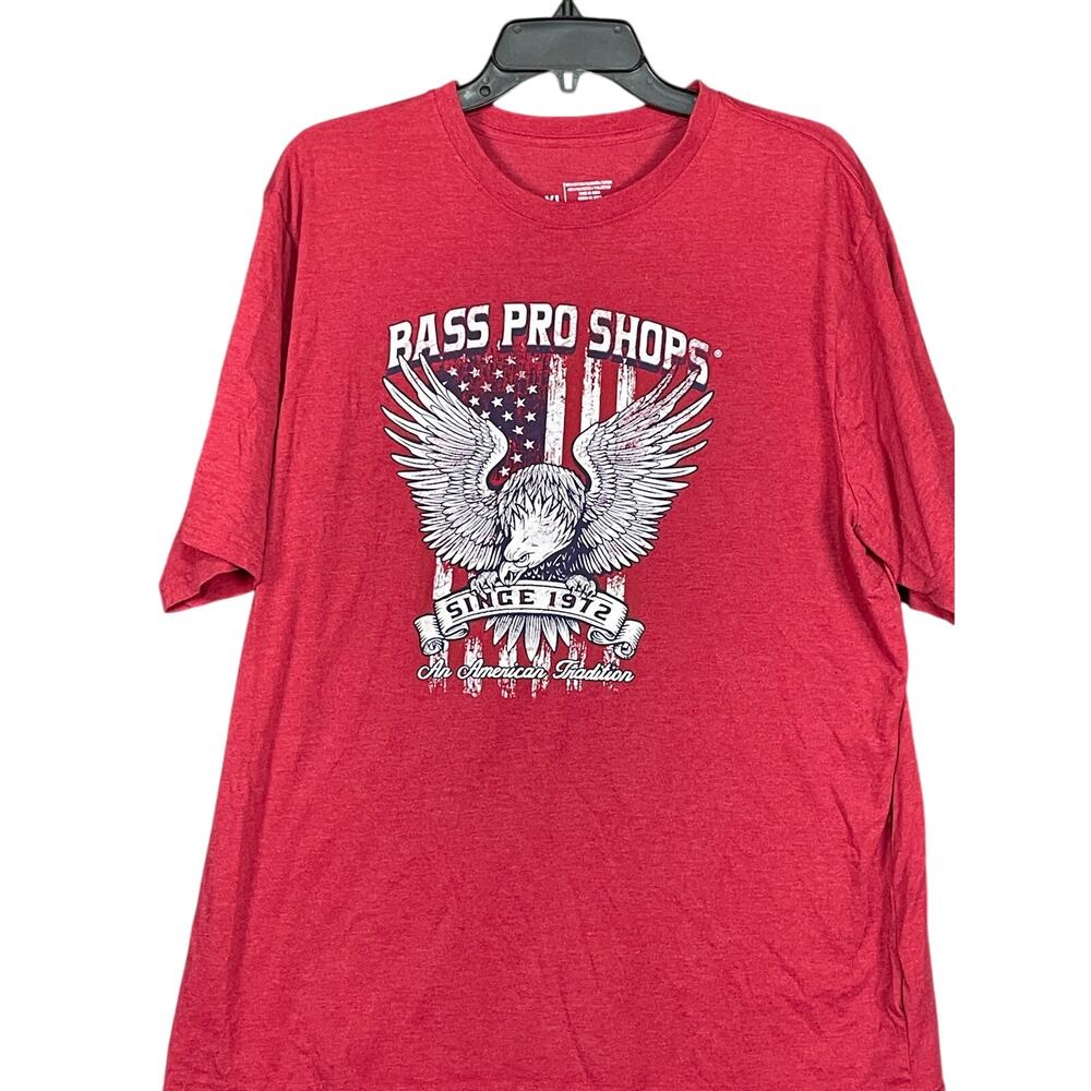 Bass Pro brand Men's graphic t shirt  Size XL